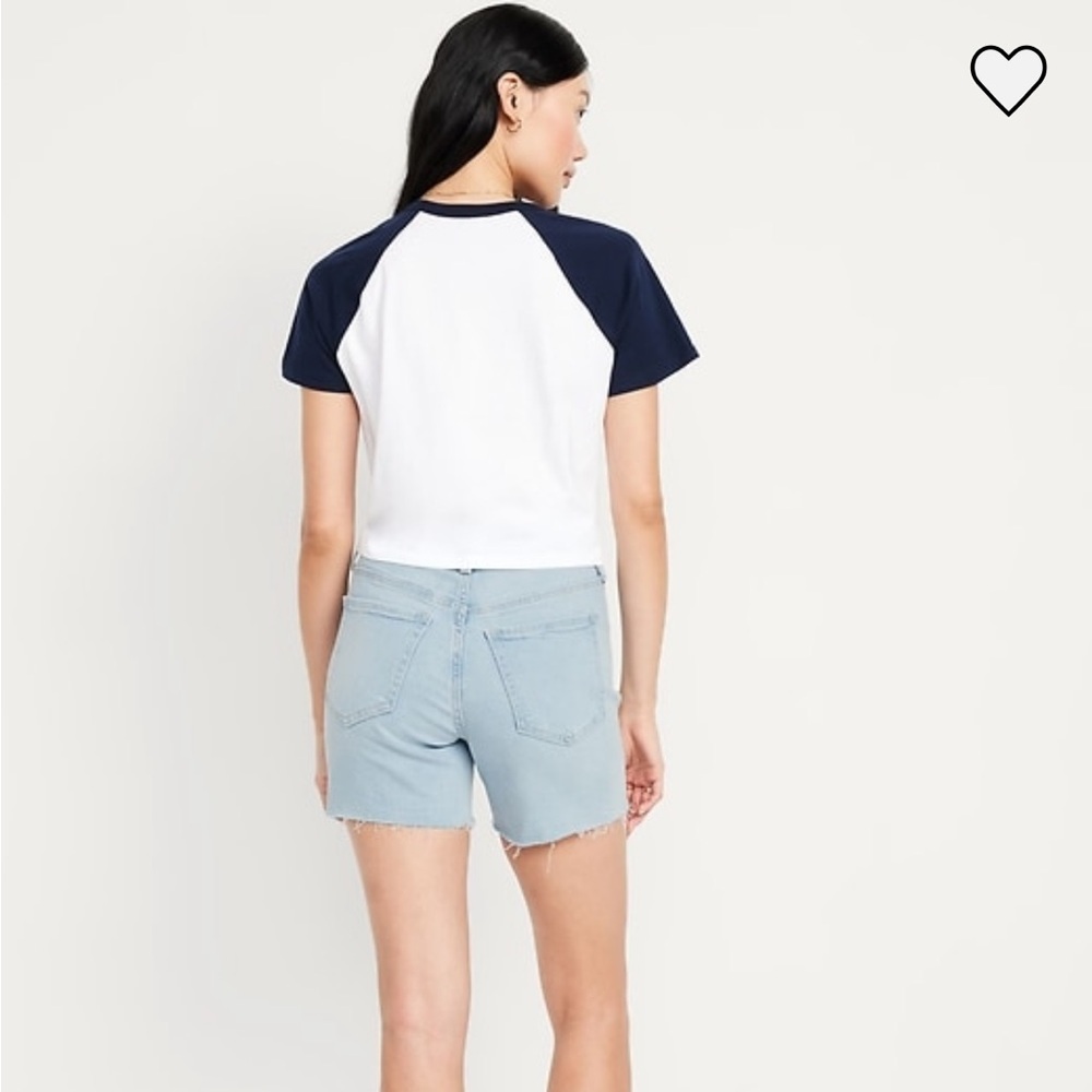 ✨2 for $35 ALL SHORTS!✨ Old Navy OG Jean Cut-Off Shorts 5-inch inseam size 6 - Picture 3 of 9